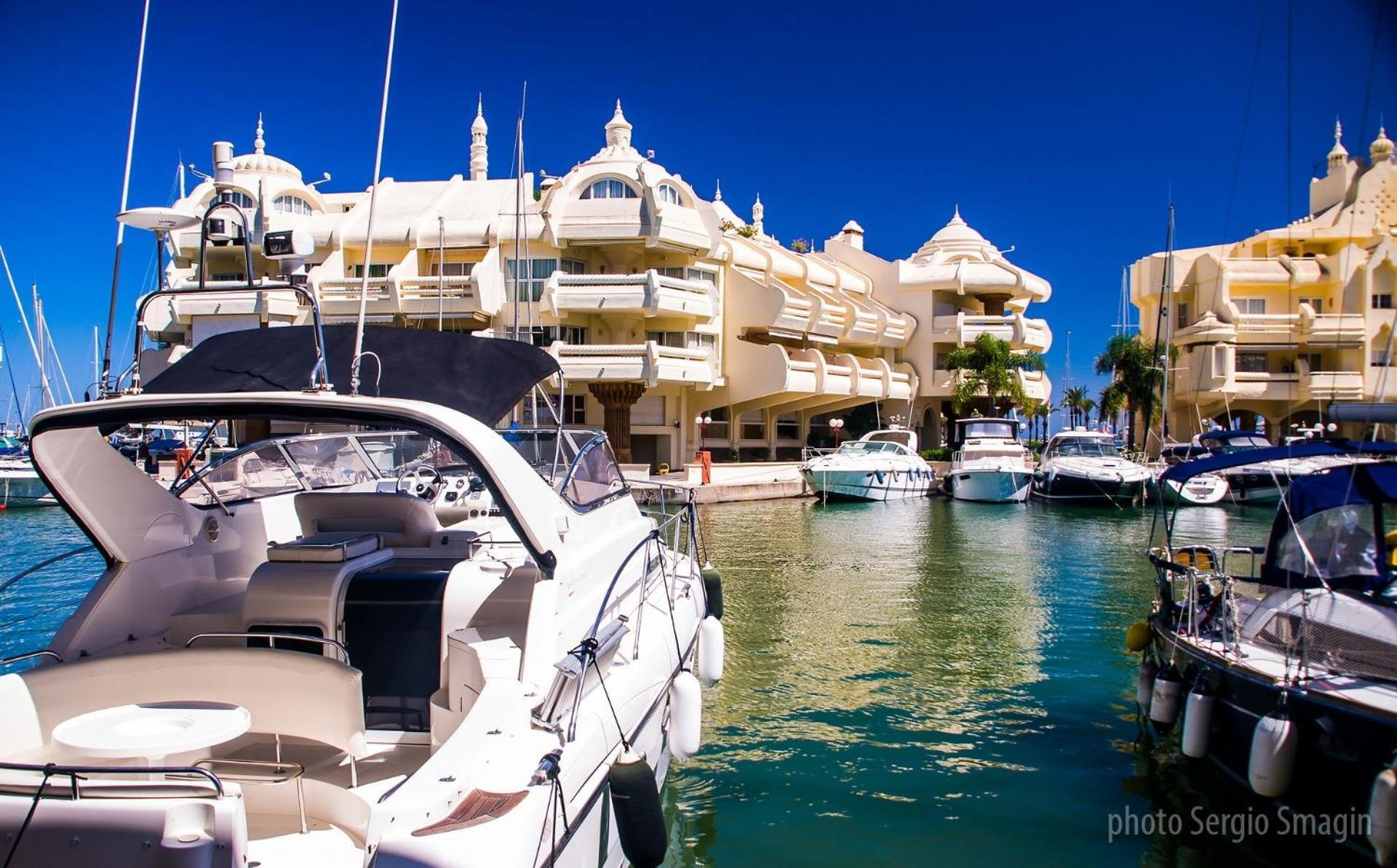 901 Estudio Aguila Apartamentos - Vista Al Mar ベナルマデナ エクステリア 写真